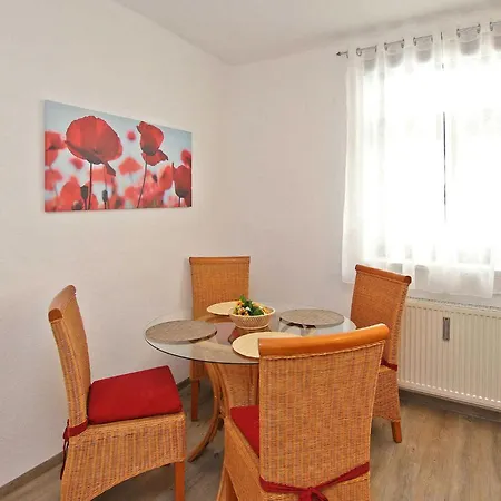 1 Bedroom Gorgeous In Waren Mueritz Apartmán